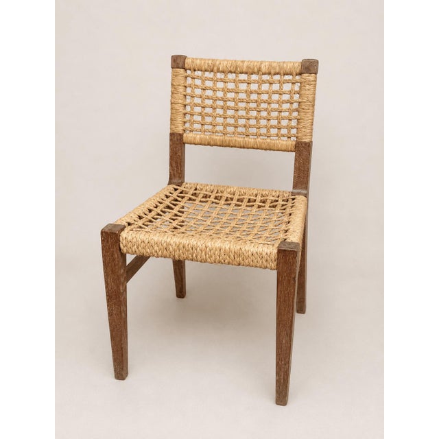 Rustic Mid-Century French Woven Abaca and Oak Side Chairs attributed to Adrien Audoux & Frida Minet, 1950s, Set of 2 For Sale - Image 3 of 12