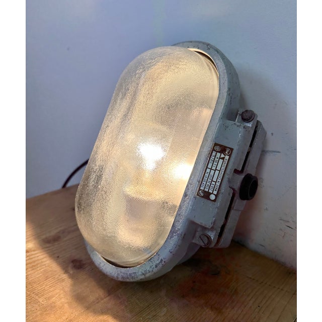 Industrial Cast Aluminium Wall Light with Frosted Glass from Elektrosvit, 1970s For Sale - Image 13 of 16