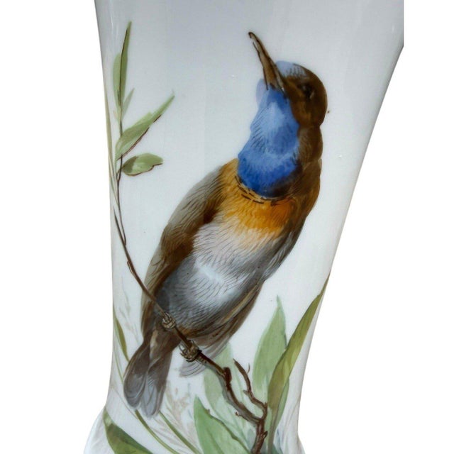 Antique Meissen c.1890-1910 Hand Painted Bird & Butterfly Porcelain Trumpet Vase For Sale - Image 4 of 17