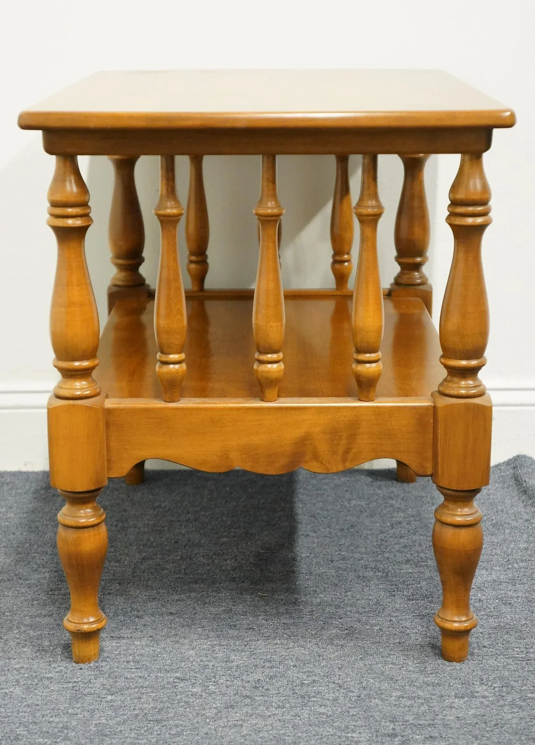 Ethan Allen Heirloom Nutmeg Maple Colonial Early American 27