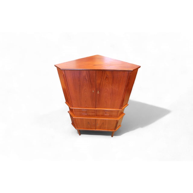 Corner Cabinet in Teak from Aulum Møbelfabrik, Denmark, 1960s For Sale - Image 6 of 18