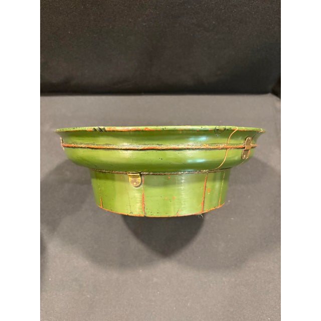 Vintage Wooden Asian Decorative Bowls in Avocado Green - A Pair For Sale - Image 9 of 9