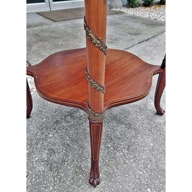 1990s French Bijouterie Vitrine Table For Sale - Image 9 of 10