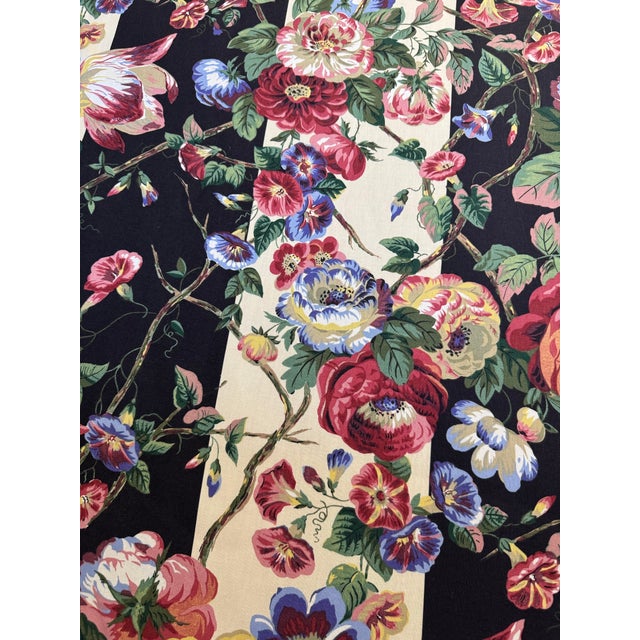 1980s 27 Plus Yards of Dramatic Floral Fabric For Sale - Image 5 of 5