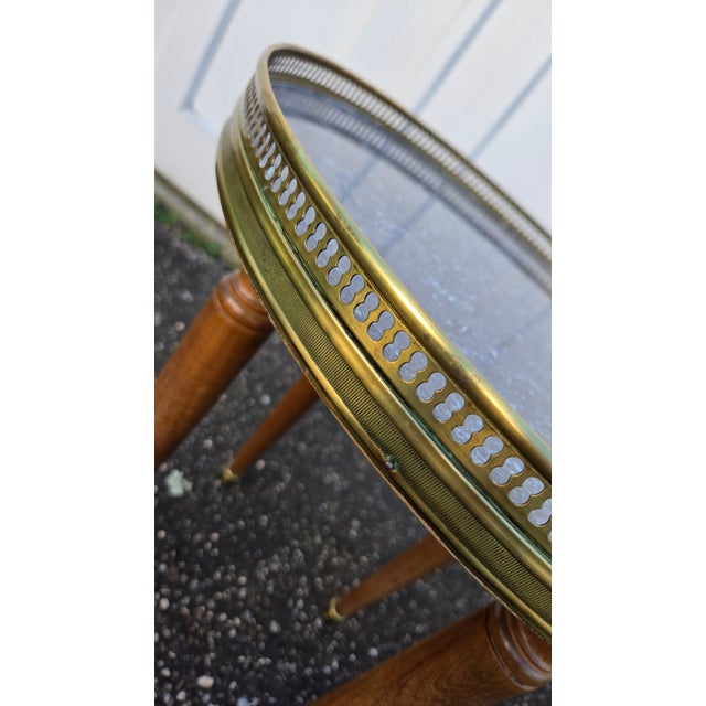 Vintage French Louis XVI–Style Marble-Top Side Tables With Pierced Brass Galleries — A Pair For Sale In New York - Image 6 of 18