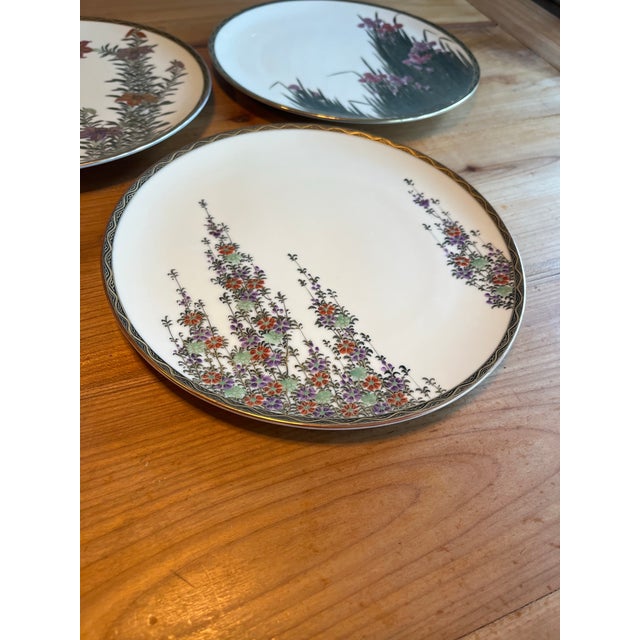 1930s 1930s Set of 5 William Rae Japanese Satsuma Hand-Painted Porcelain Plates With Gilt Accents For Sale - Image 5 of 10