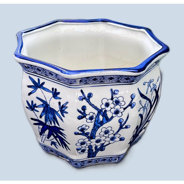 Early 21st Century Large Blue and White Chinese Porcelain Planter For Sale - Image 5 of 7