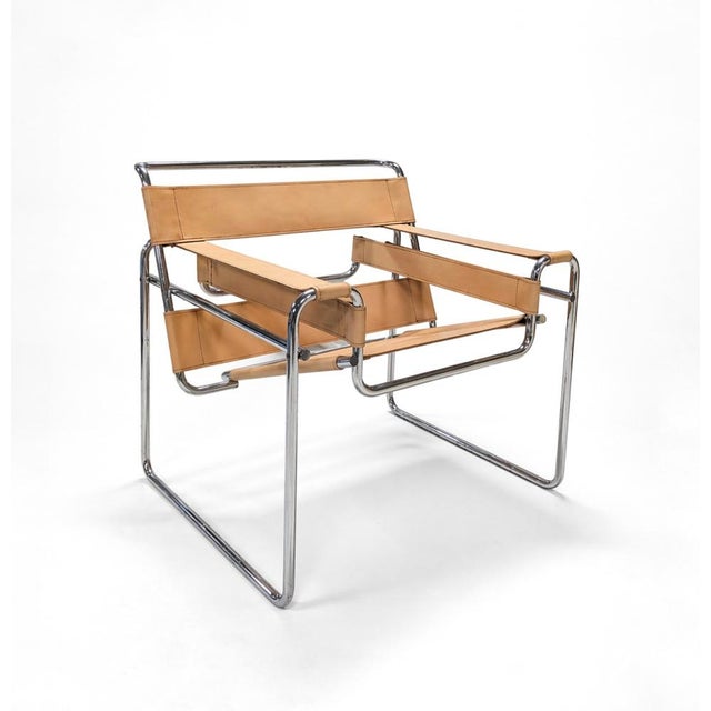 Pair of Wassily B3 armchairs designed by Marcel Breuer in the early 20th century. Chrome-plated metal frame with welded...