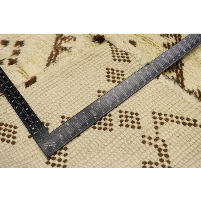 Late 20th Century Vintage Berber Beni Ourain Moroccan Rug - 06'06 X 13'01 For Sale - Image 5 of 9