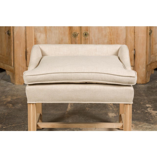 Beige 1920s English Upholstered Stool with Slightly Raised Back For Sale - Image 8 of 12