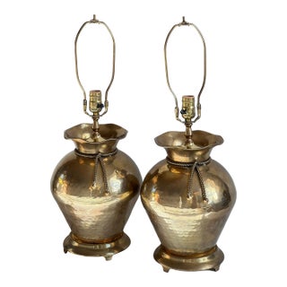 Pair of 1970s Italian Hand Hammered Brass Table Lamps With Twisted Rope Detail Mid Century - Hollywood Regency For Sale