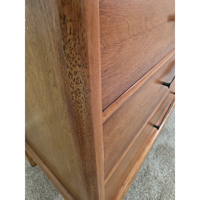 Mid-Century Modern Tomlinson "Sophisticate" Pecan & Butternut Dresser Bachelor's Chest For Sale - Image 9 of 16