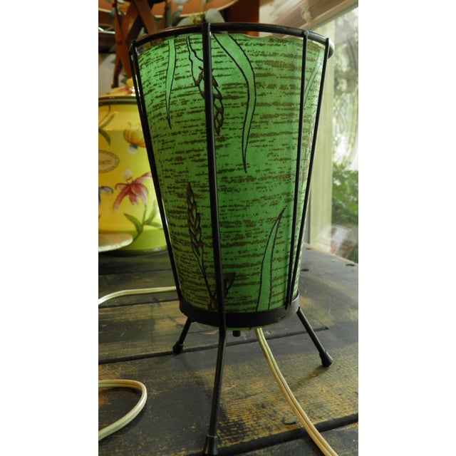 Mid-Century Modern 1950s Atomic Mid-Century Modern Ufo Saucer Shade Table Lamp For Sale - Image 3 of 13