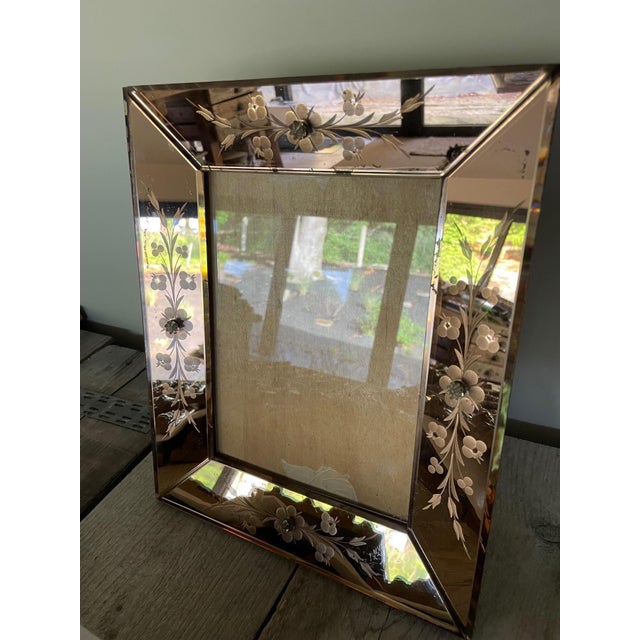 The frame measurements for the photo are 17cm X 23cm high.