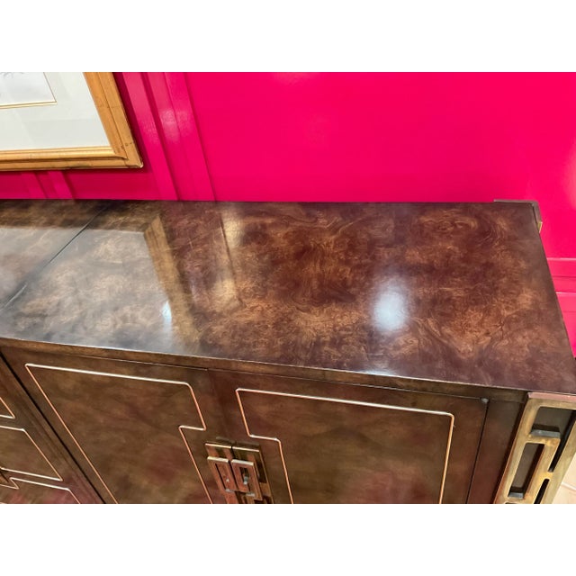 Wood 1970s Mastercraft 4pc Credenza in Burled Amboyna and Brass For Sale - Image 7 of 12