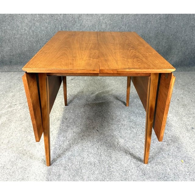 Mid-Century Modern Lane Tuxedo Bowtie-Inlaid Drop Leaf Dining Table For Sale - Image 10 of 15