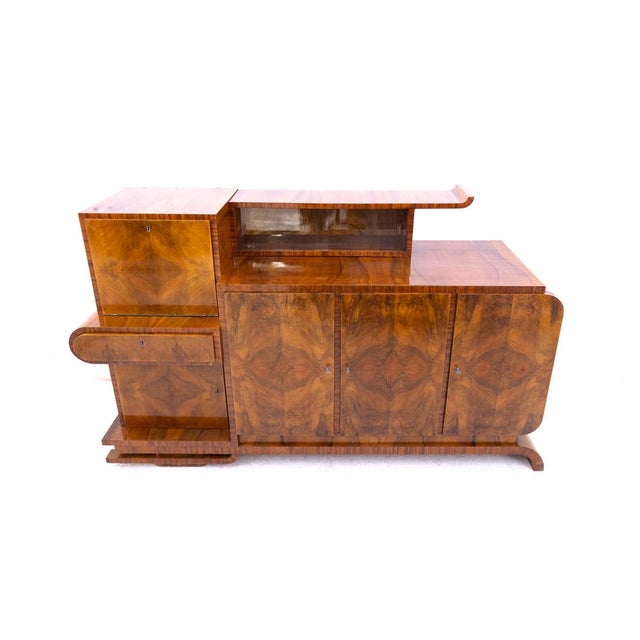 Interesting Art Deco buffet, Poland, circa 1930. Very good condition. Wood: walnut Dimensions: height 120 cm, width 202...
