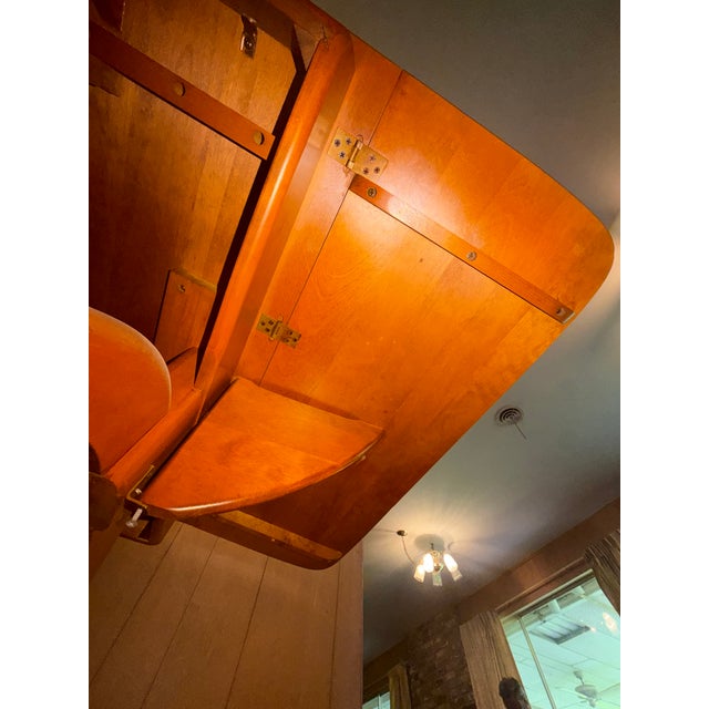 1950s Heywood Wakefield 13 Piece Dining Set- Original Finish- Dog Biscuit For Sale - Image 15 of 18