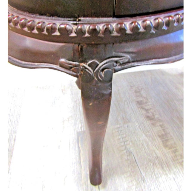 Brown 1930's Queen Anne Mahogany Kidney Shaped Beveled Glass Tray Top Drink Cabinet For Sale - Image 8 of 18
