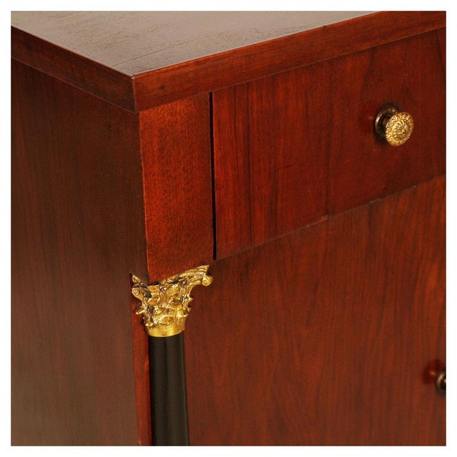 1920s Italian Empire Neoclassical Walnut Bedside Tables from Bassanos Ebanistery, 1920s, Set of 2 For Sale - Image 5 of 9