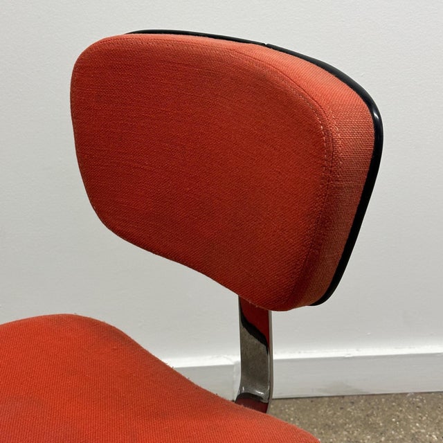 Mid-Century Modern Ec228 Secretary Chair Attributed to Charles and Ray Eames for Herman Miller For Sale - Image 3 of 5