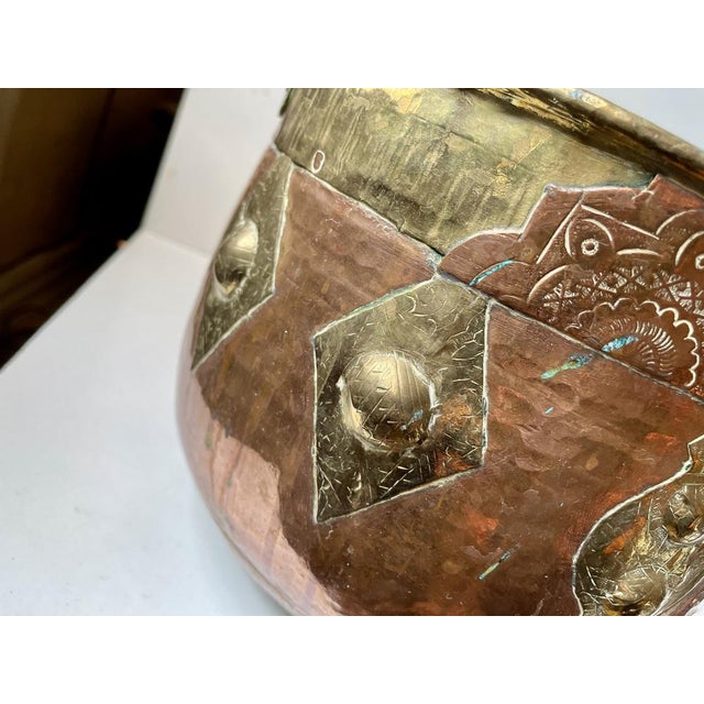 1960s Large Vintage Moroccan Moorish Copper and Brass Planter, 1960s For Sale - Image 5 of 9
