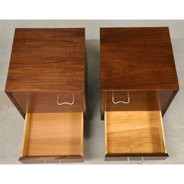 1960s 1960s Refinished Walnut Nightstands by George Nelson for Herman Miller - A Pair For Sale - Image 5 of 8