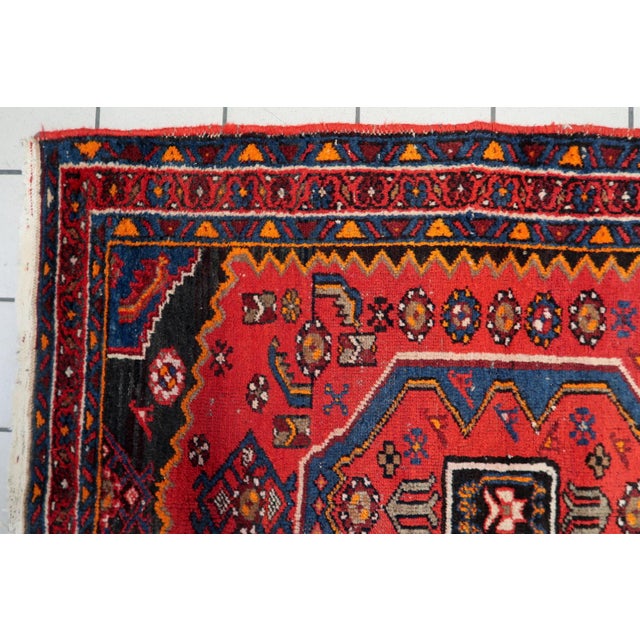 1930s, Vintage Persian Hamadan Rug, Geometric Medallion, 3 X 5 For Sale In New York - Image 6 of 10