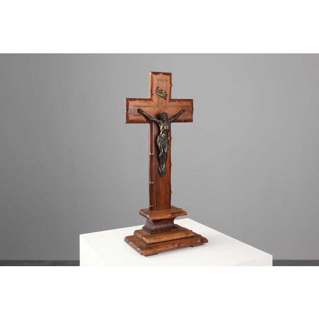 1920s French Oak and Copper Crucifix, 1920 For Sale - Image 5 of 13