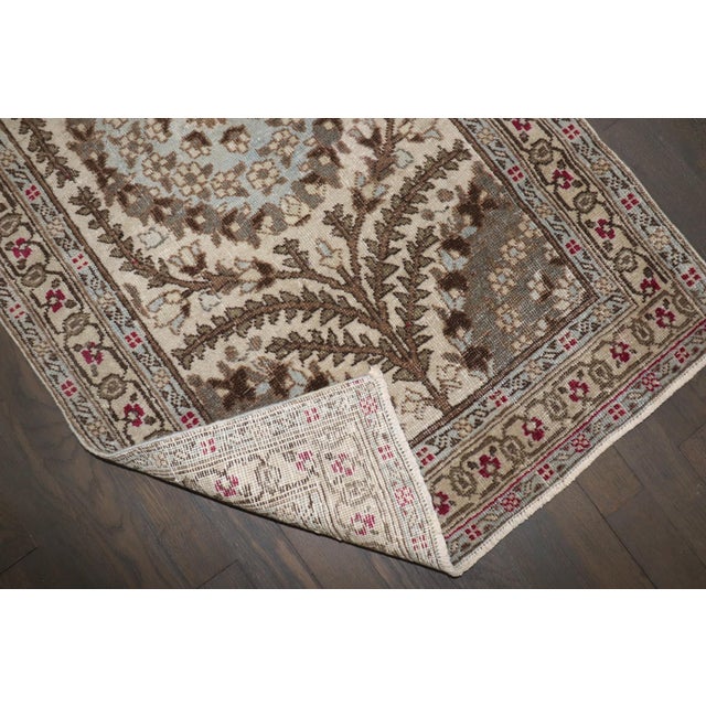 Formal Persian Tabriz Small Rug rug no.j5090 For Sale In New York - Image 6 of 6