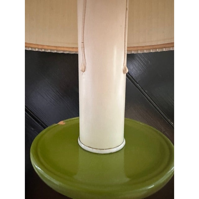 1970s 1970s Vintage Pop Art Lime Green Spindle Floor Lamp With Integrated Tray Table For Sale - Image 5 of 6