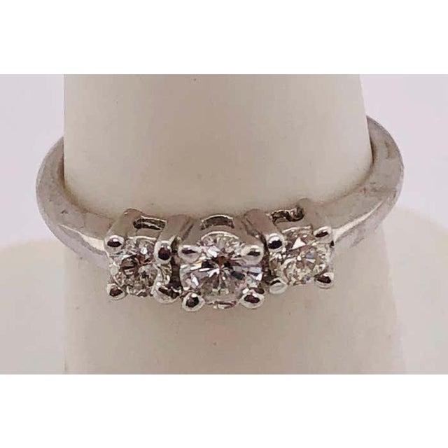 White 14 Karat Gold Three-Stone Diamond Engagement Anniversary Bridal Ring 0.75 TDW, Size 6.25 For Sale - Image 8 of 10