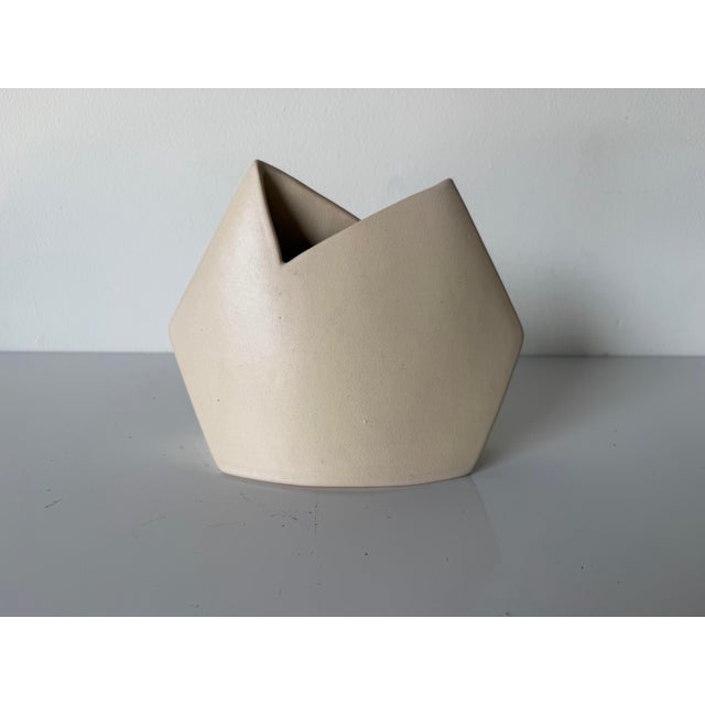 Mid-Century Modern 1980's Vintage James Johnston Matte White Geometric Ceramic Vase, Signed For Sale - Image 3 of 12