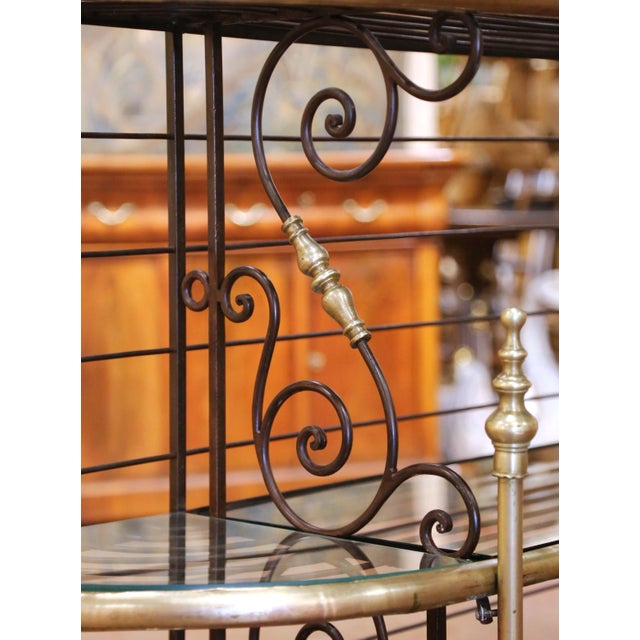 French Early 20th C. French Wrought Iron and Brass Baker’s Rack With Glass Shelves For Sale - Image 3 of 13