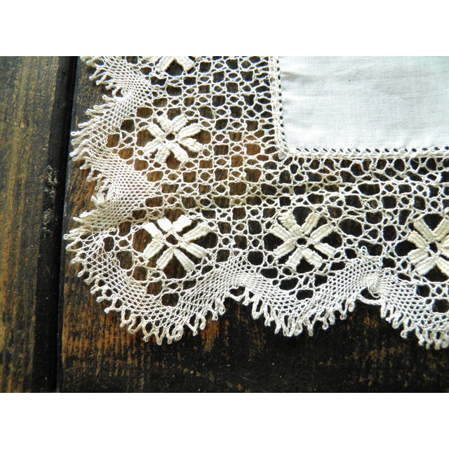 Traditional Antique Bobbin Lace Handkerchief Circa 1910 For Sale - Image 3 of 4