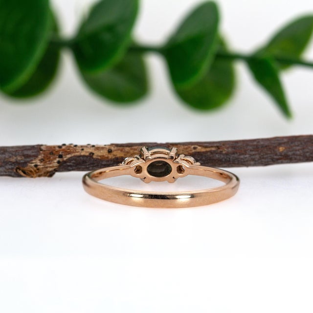 Metal Three Stone Alexandrite Ring With Natural Diamonds Accents: Solid 14k Gold, Size 6.75 For Sale - Image 7 of 8