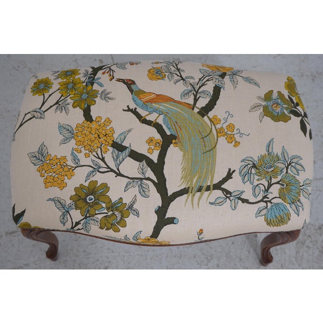 French French Louis XV Peacock Upholstered Seat Bench For Sale - Image 3 of 12