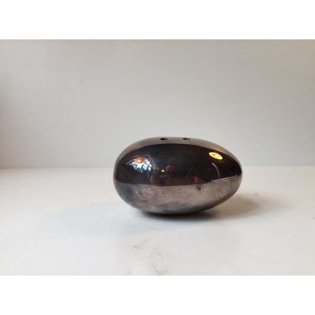 Modernist Egg-Shaped Silver Flower Vase by Carl Cohr, 1950s For Sale - Image 6 of 8
