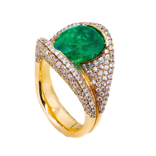 Late 20th Century 18k Rose Gold Emerald Ring, Size 5 For Sale - Image 4 of 5