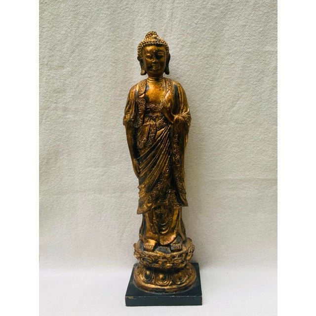 Chinese 1950s Chinese Buddha Gilded Ceramic Quan Yin Figure on Base For Sale - Image 3 of 18