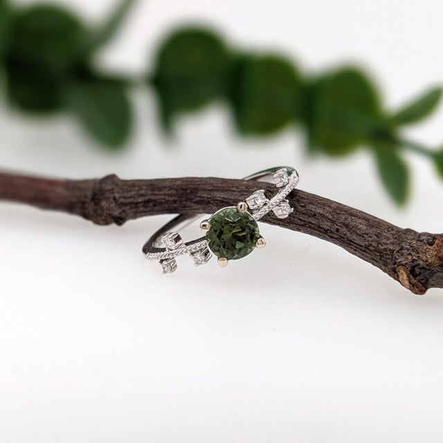 Metal Round Green Tourmaline Ring With Diamond Accents: Solid 14k White Gold, 5.5mm, Size 6.75 For Sale - Image 7 of 9