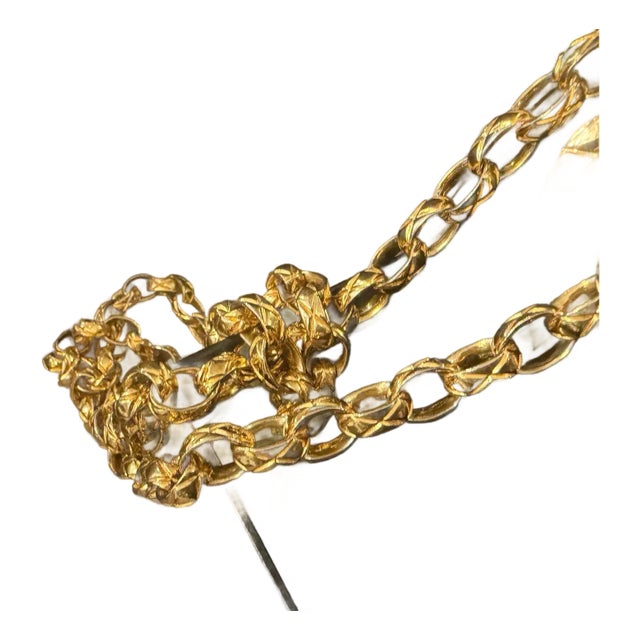 This rare 1990s Chanel minaudière is a quintessential example of the house’s transition into modern evening luxury under...