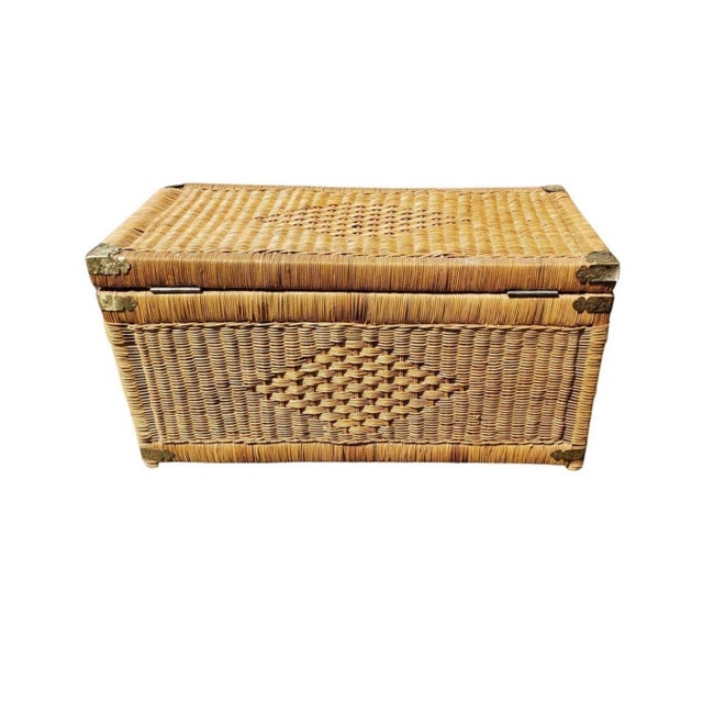 Wicker sales blanket chest