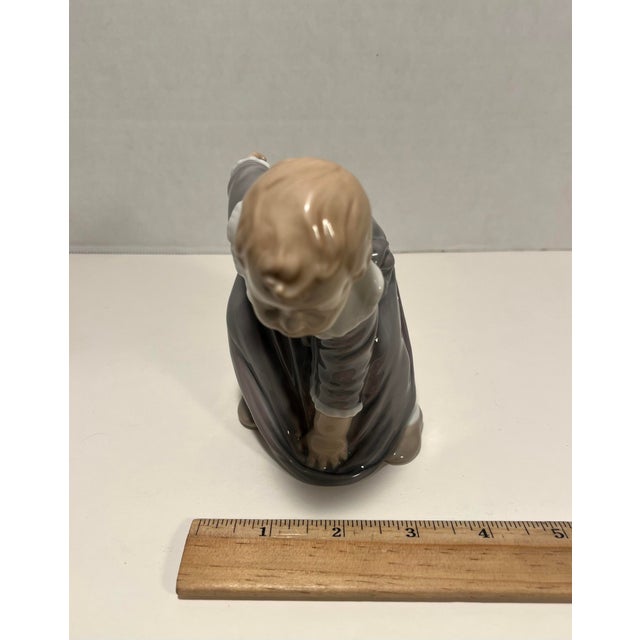 Bing & Grondahl Vintage Porcelain Figurine #1995 Girl in Dress Mint Condition! For Sale - Image 9 of 9