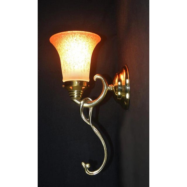 Mid-Century French Art Nouveau Brass Wall Sconce with Ribbed Glass Shade, 1950s For Sale - Image 11 of 12