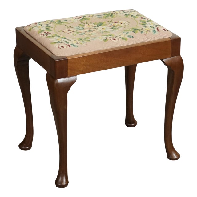 Piano Dressing Table Stool with Flower Stitchwork with Queen Anne Legs For Sale