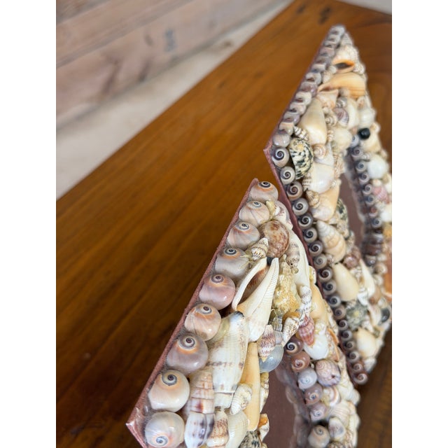 Pair of Vintage Coastal Shell Encrusted Picture Frames For Sale - Image 4 of 12