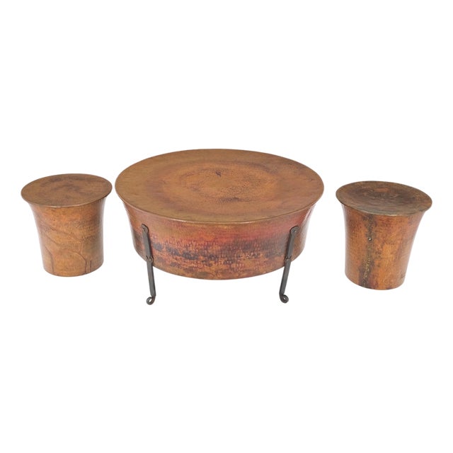 Vintage Hummered Forged Copper & Iron Round Coffee Table & Pair of Stools Seats For Sale
