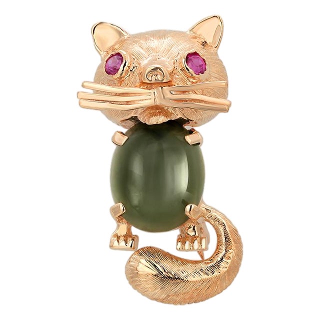 Vintage 14k Gold, Spinach Jade and Ruby Cat Brooch For Sale