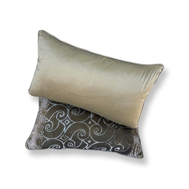 Italian Vintage Italian Fortuny Velvet Pillows- A Pair For Sale - Image 3 of 5